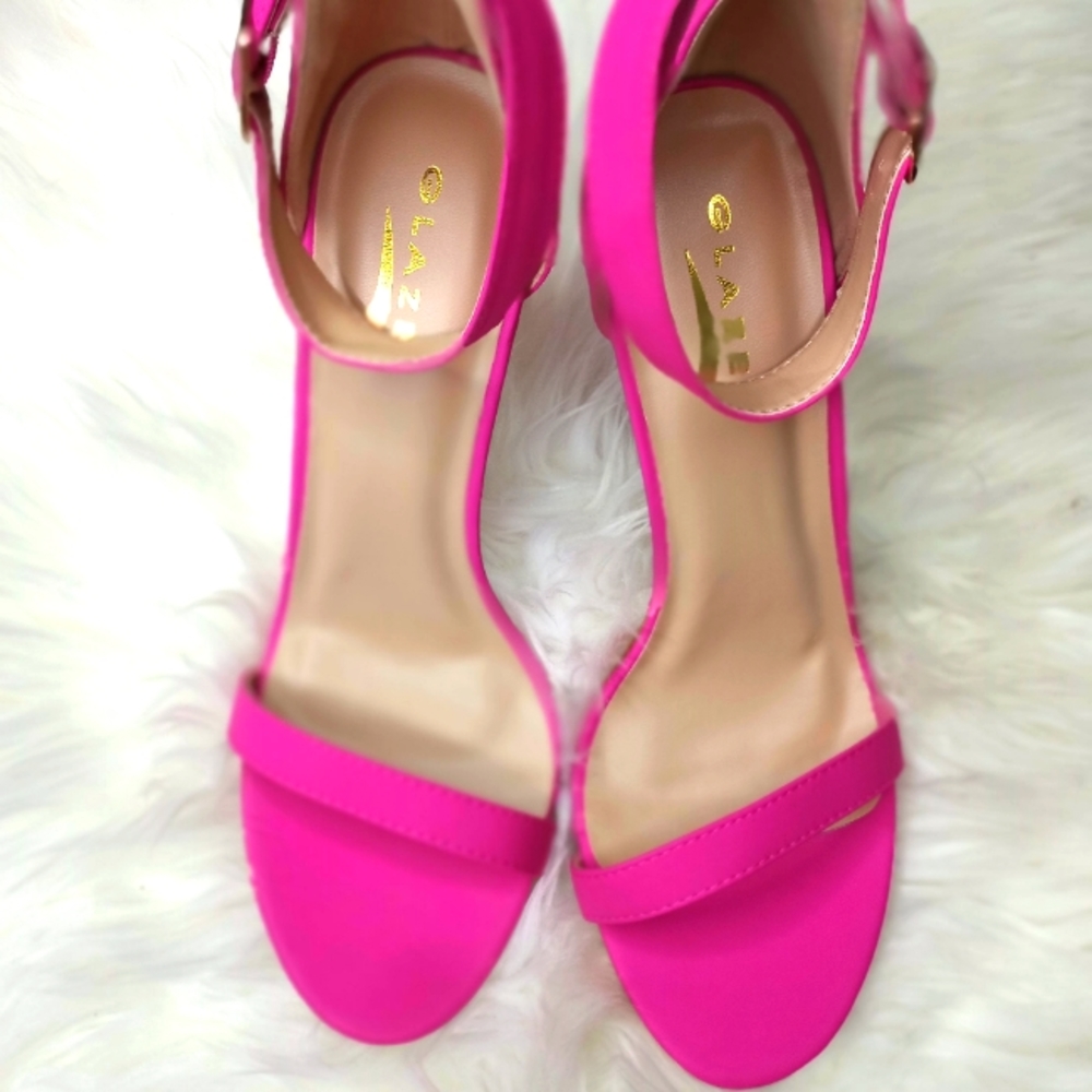 Rainbow size 10 pink heels